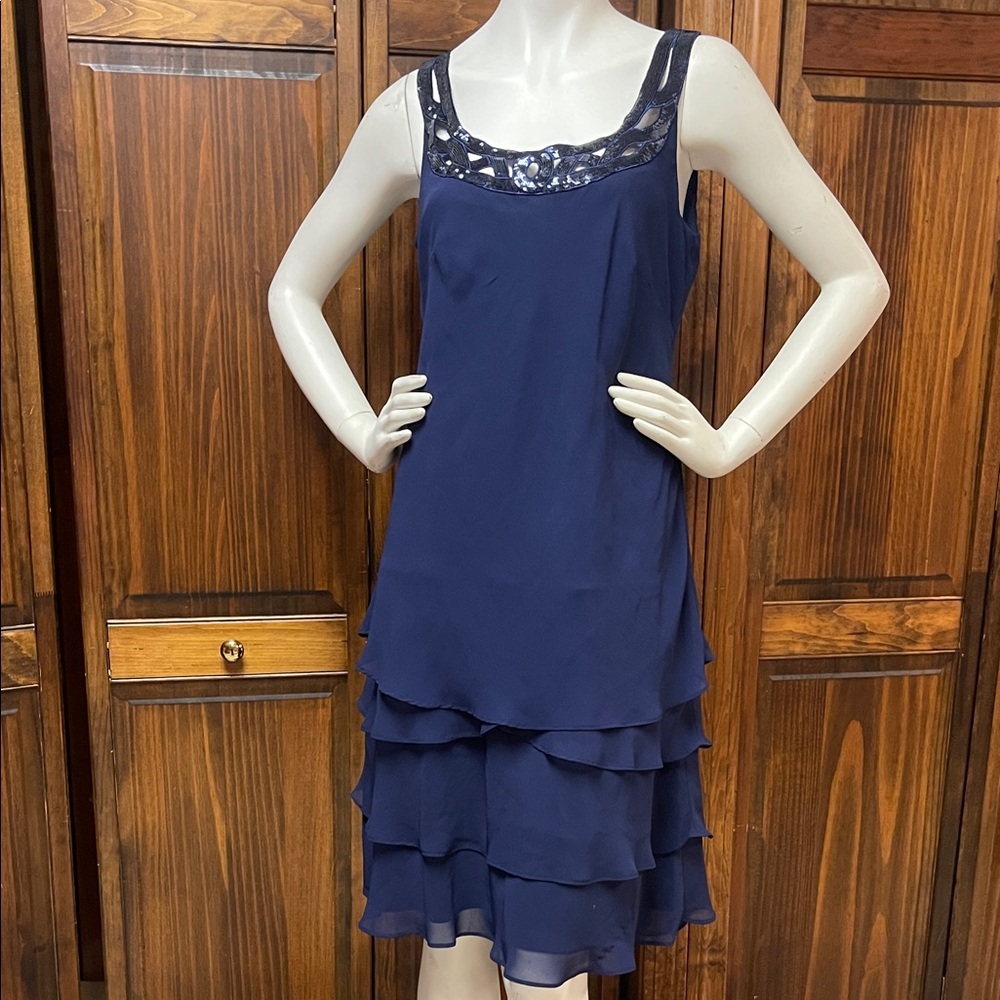 Sz 10 Navy Sleeveless Semi Formal Dress with Sequin Detail